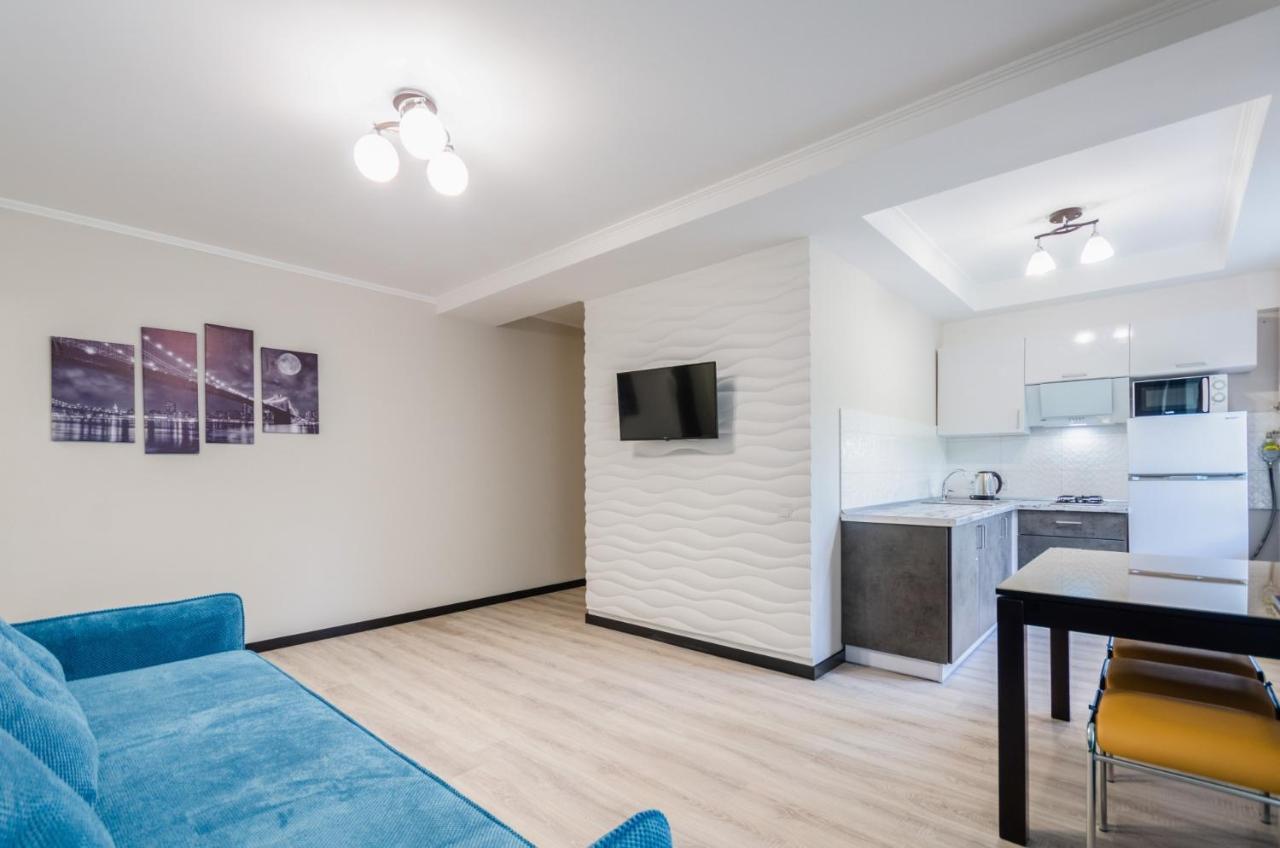 ARTAL Apartment on Obolonsky avenue 16 Kiev Extérieur photo