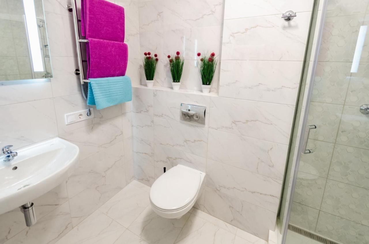 ARTAL Apartment on Obolonsky avenue 16 Kiev Extérieur photo